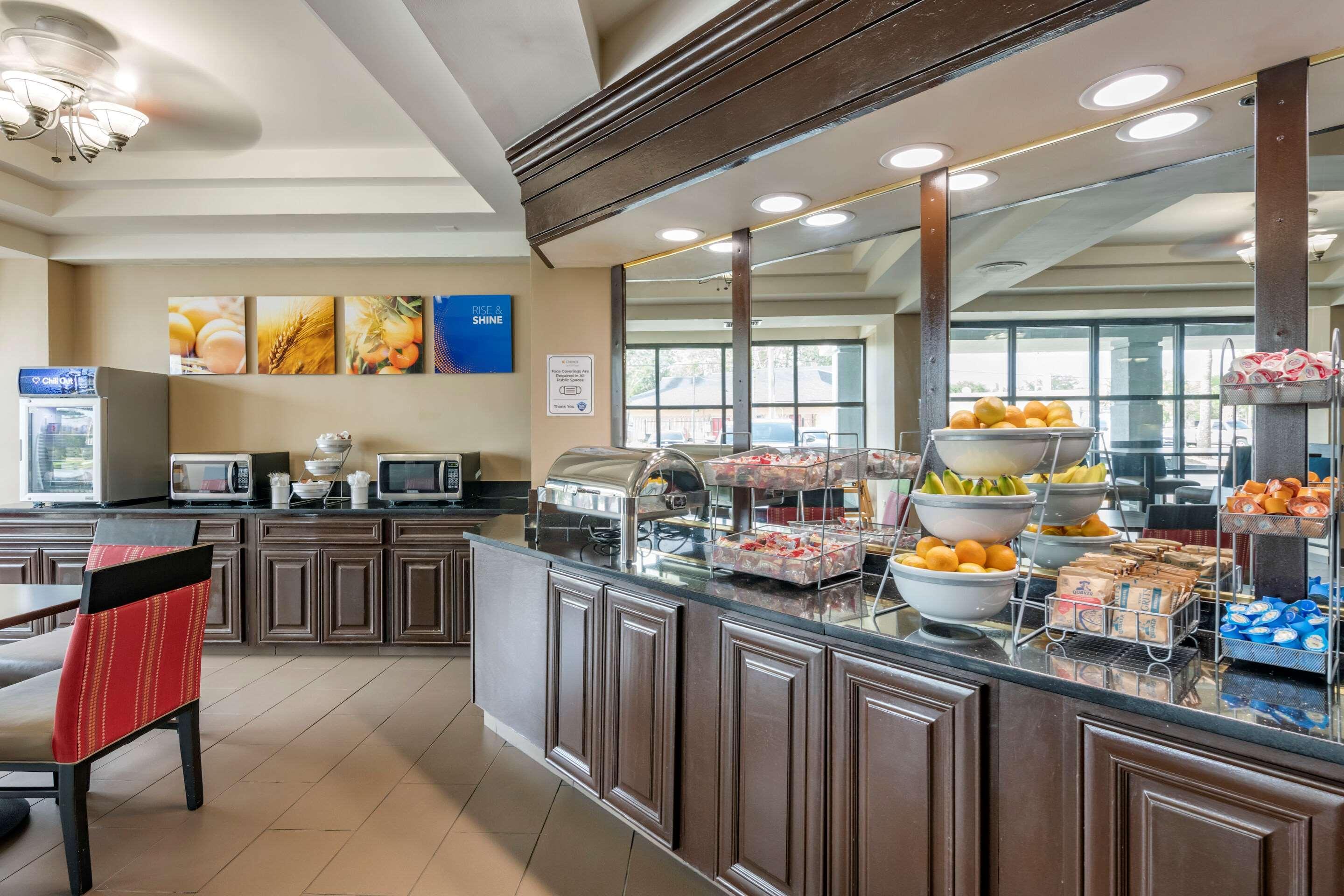 Comfort Suites Baymeadows Near Butler Blvd Jacksonville Exterior foto